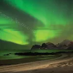 Semesterbostad Nice Home In Leknes With House A Mountain View
