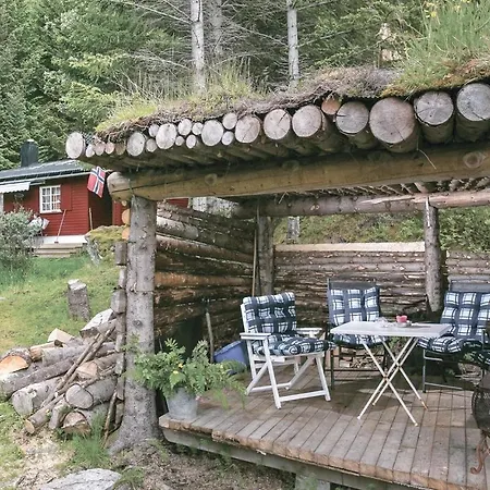 Semesterbostad Nice Home In Leknes With House A Mountain View